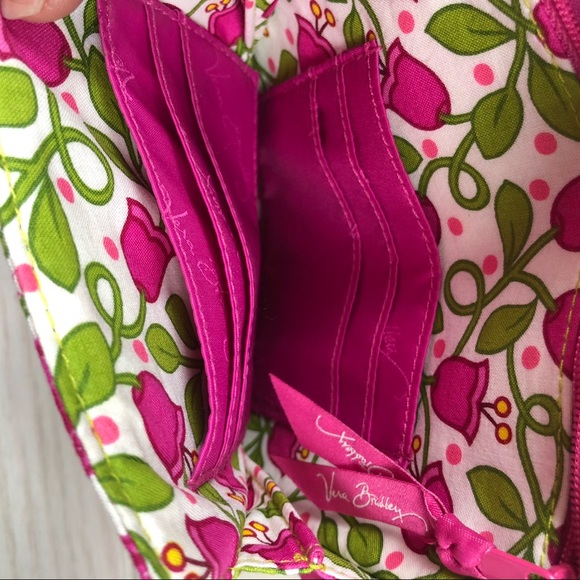 Vera Bradley pink floral crossbody bag quilted - Picture 6 of 8